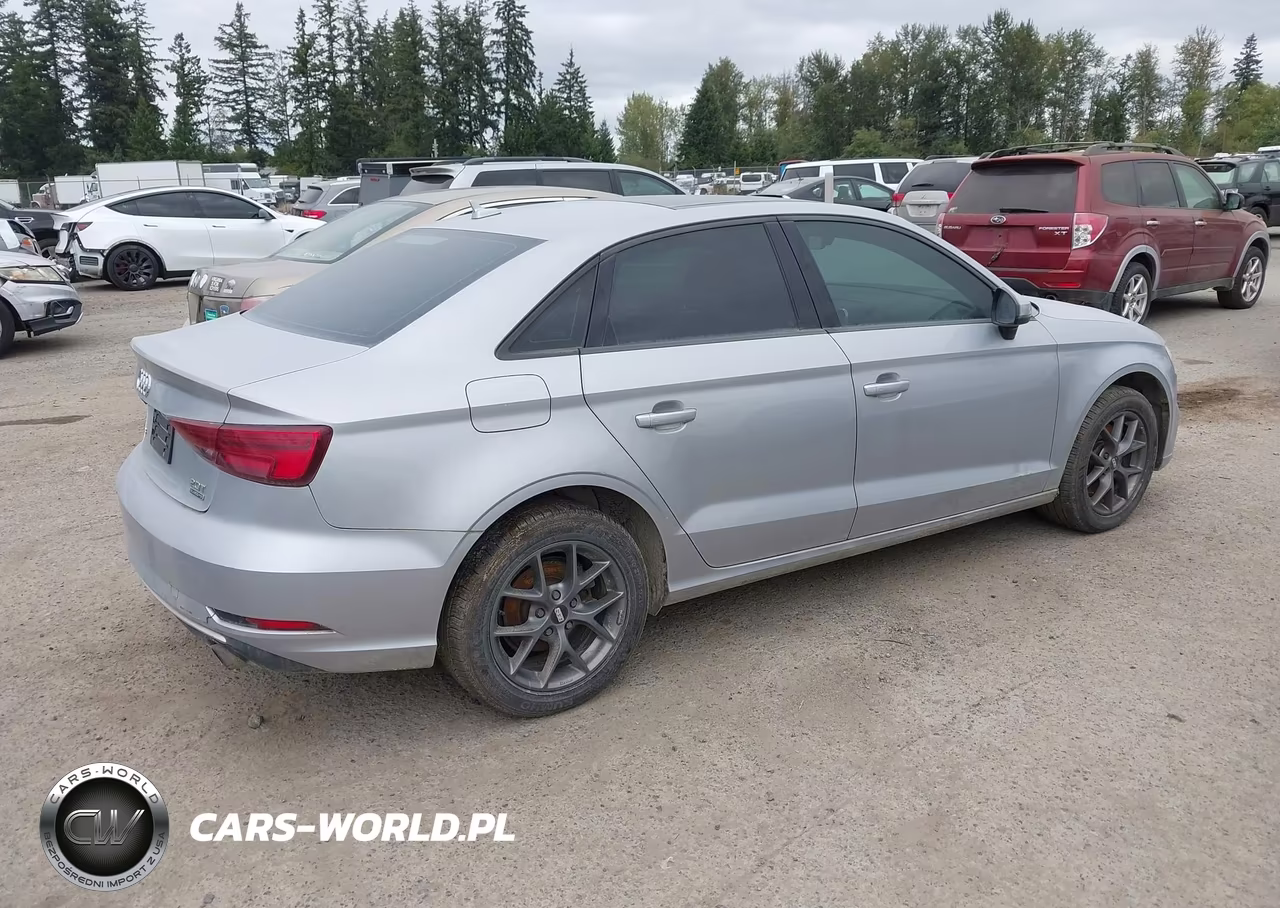 2017 Audi A3 2.0T Komfort VIN:WAUB8GFF7H1012008 - 4
