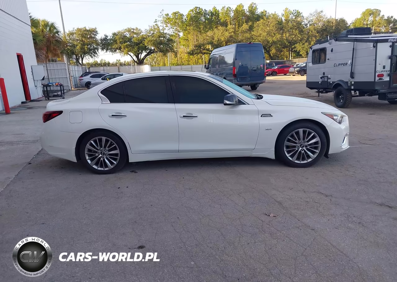 2018 Infiniti Q50 3.0T Luxe VIN:JN1EV7AR3JM437145 - 13