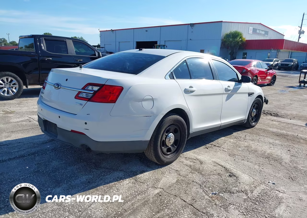 2013 Ford Police Interceptor VIN:1FAHP2M87DG130421 - 4