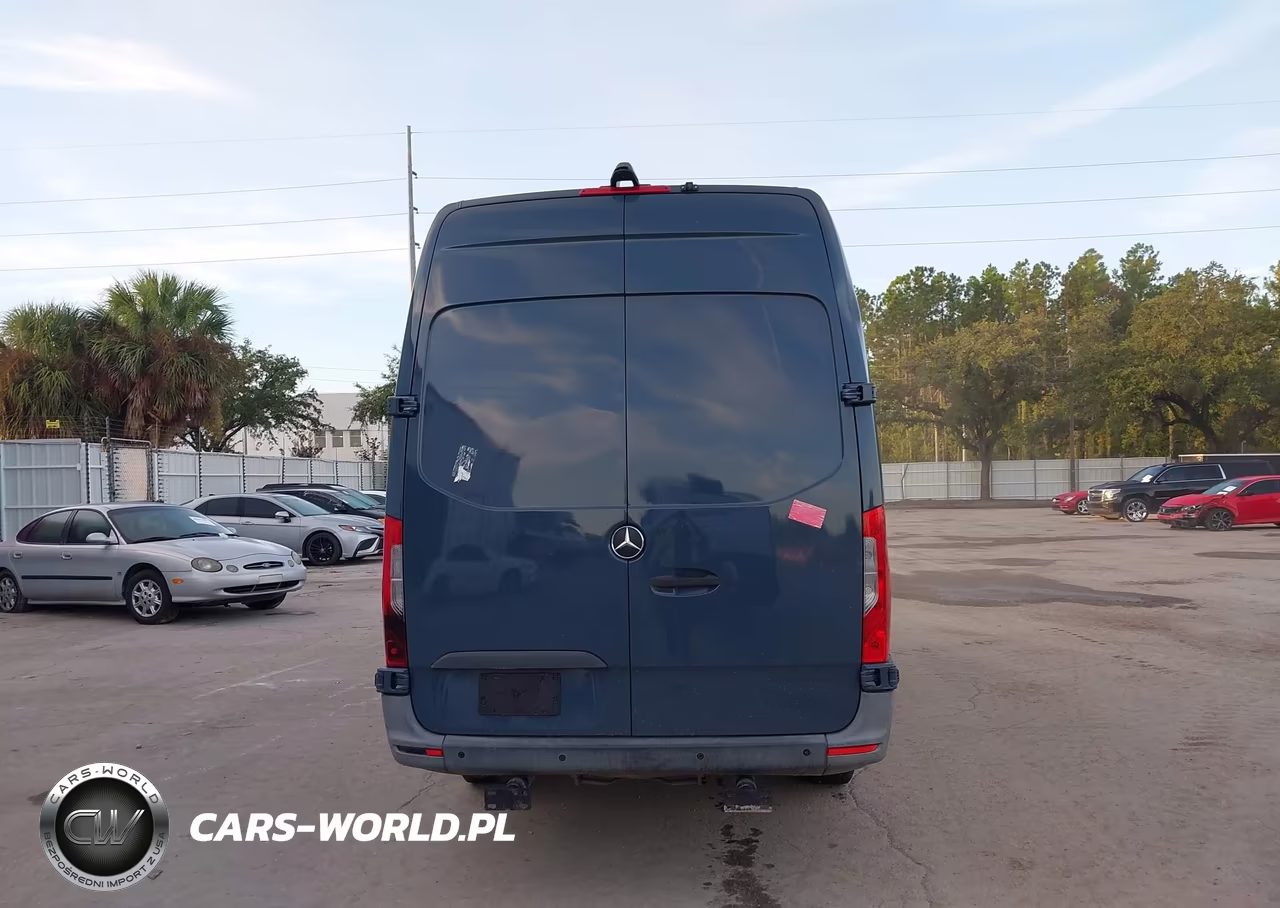2019 Mercedes-Benz Sprinter 2500 High Roof V6 VIN:WD4PF1CD1KP137708 - 16