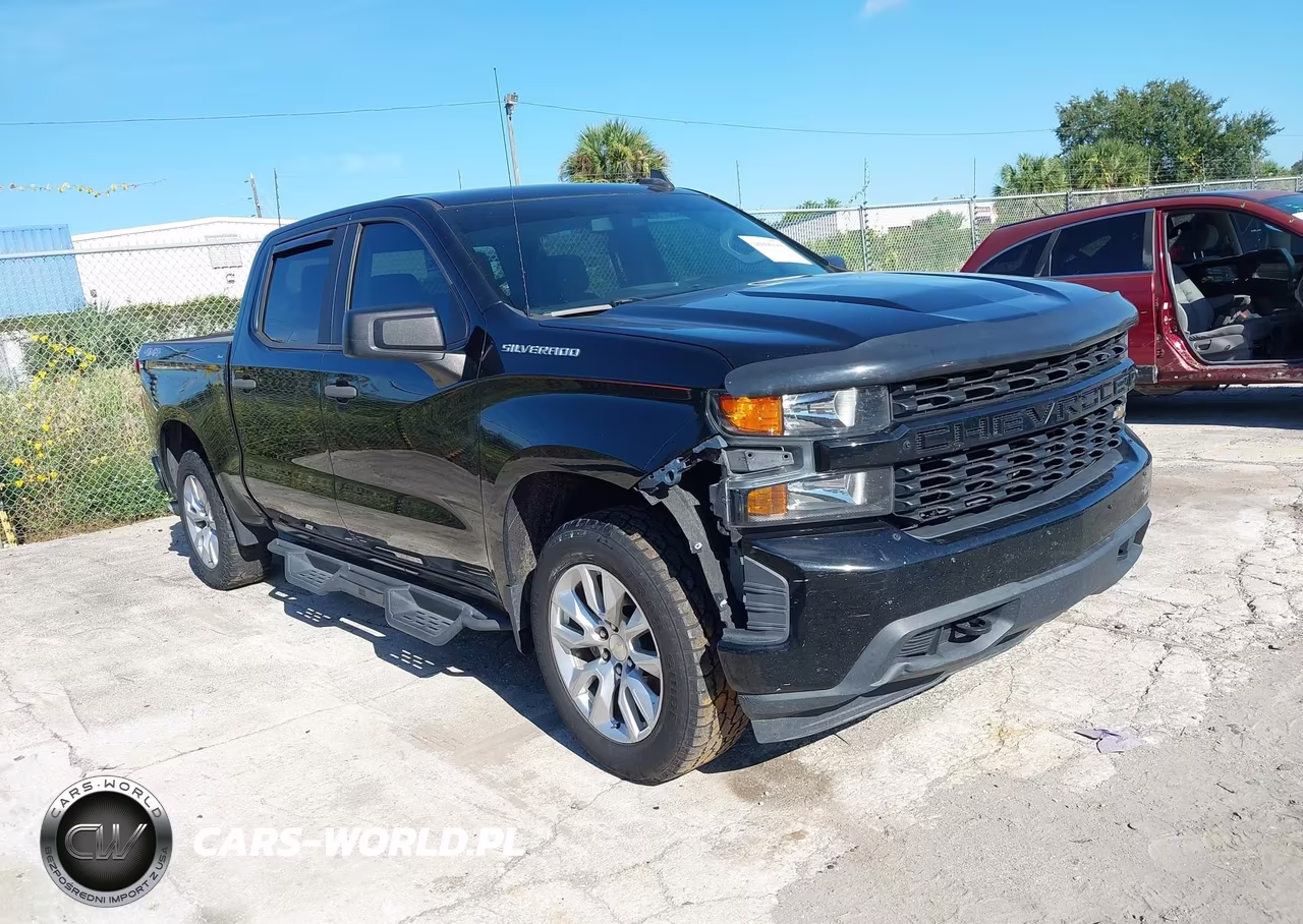 2020 Chevrolet Silverado 1500 4Wd Short Bed Custom – zdjęcie 1 z 17