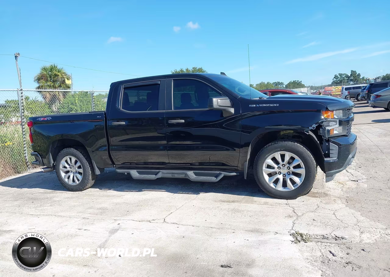 2020 Chevrolet Silverado 1500 4Wd Short Bed Custom VIN:3GCPYBEH9LG174019 - 13