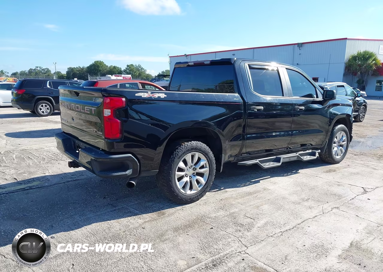 2020 Chevrolet Silverado 1500 4Wd Short Bed Custom VIN:3GCPYBEH9LG174019 - 4