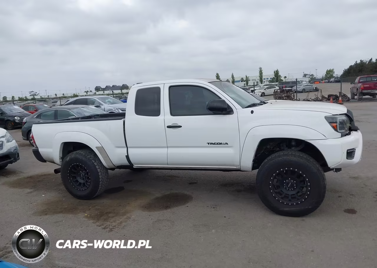 2012 Toyota Tacoma Prerunner VIN:5TFTX4GN5CX012755 - 13
