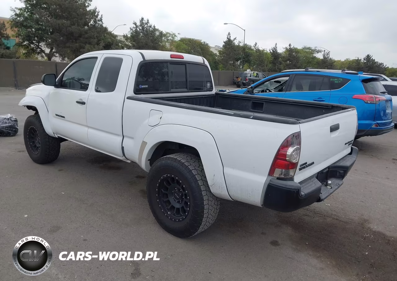 2012 Toyota Tacoma Prerunner VIN:5TFTX4GN5CX012755 - 3