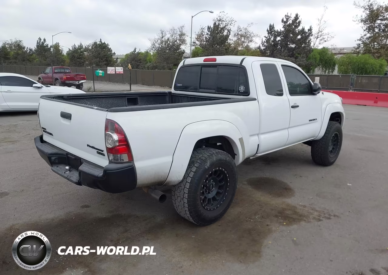 2012 Toyota Tacoma Prerunner VIN:5TFTX4GN5CX012755 - 4