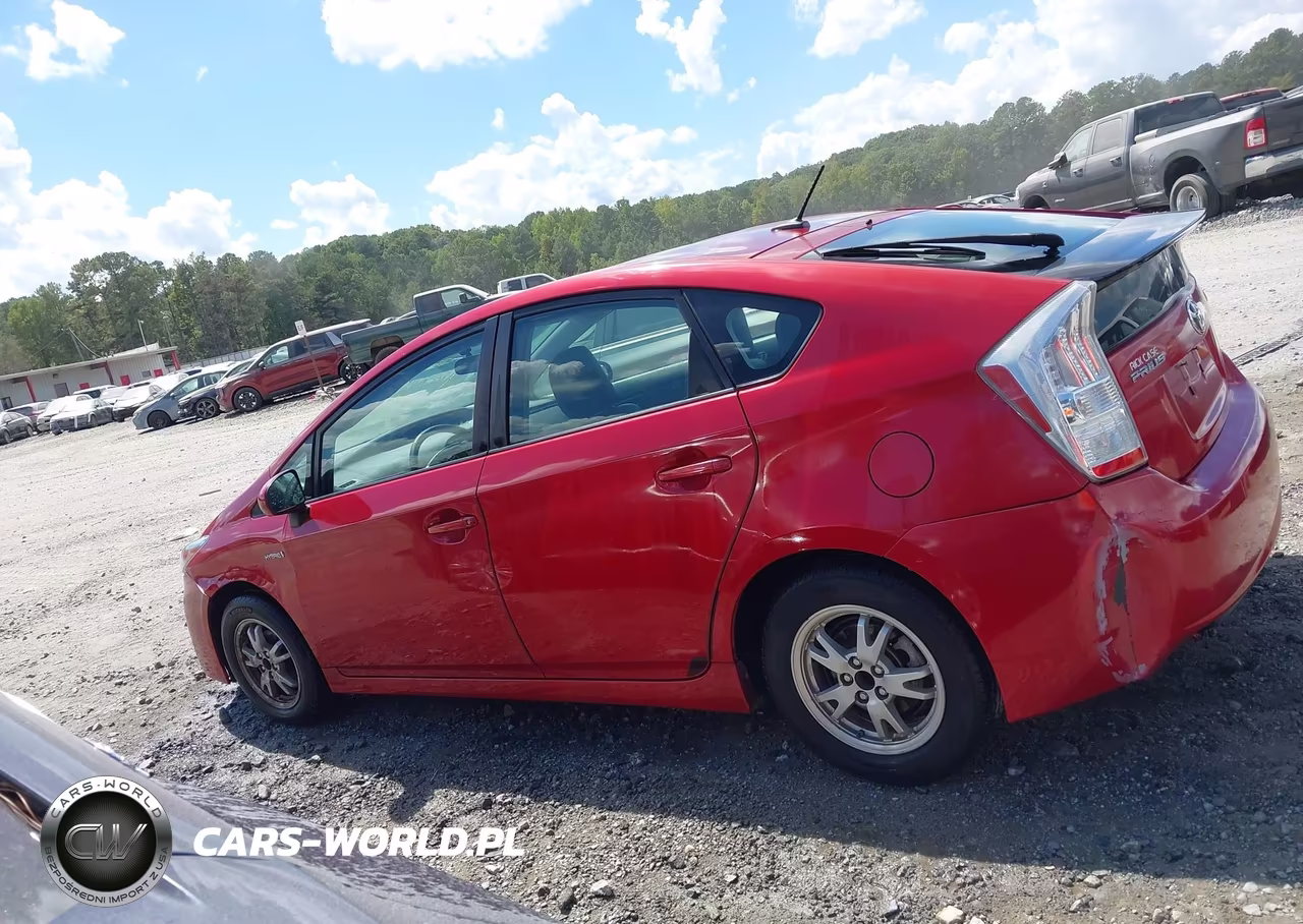 2011 Toyota Prius Two VIN:JTDKN3DU6B1369340 - 14