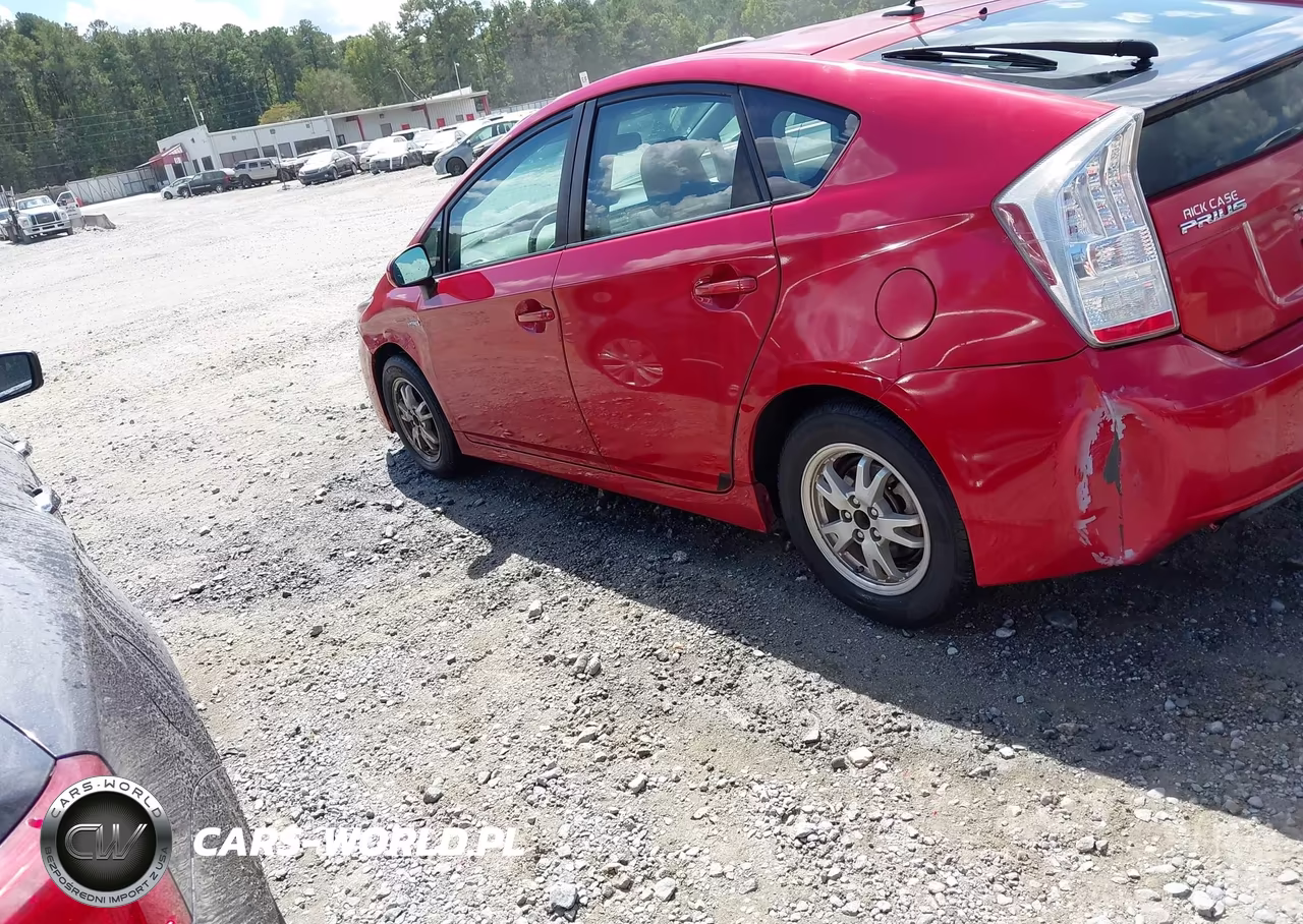 2011 Toyota Prius Two VIN:JTDKN3DU6B1369340 - 18