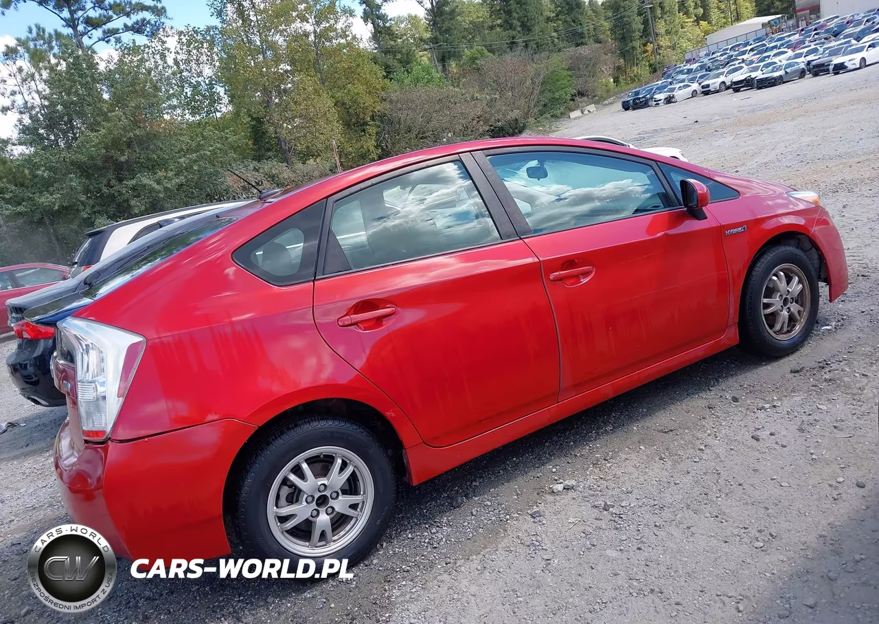 2011 Toyota Prius Two VIN:JTDKN3DU6B1369340 - 4