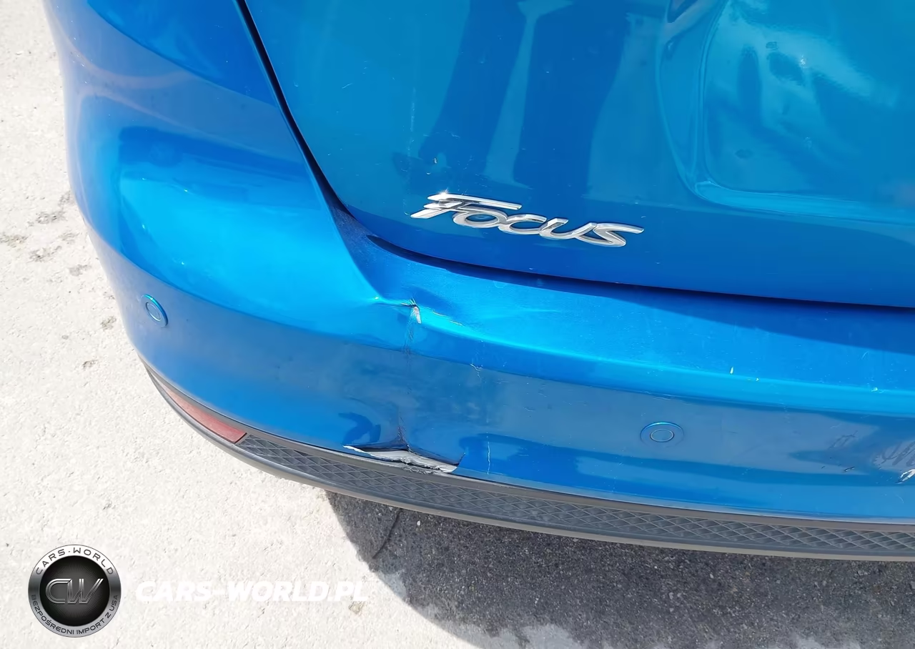 2016 Ford Focus Se VIN:1FADP3F24GL404652 - 13