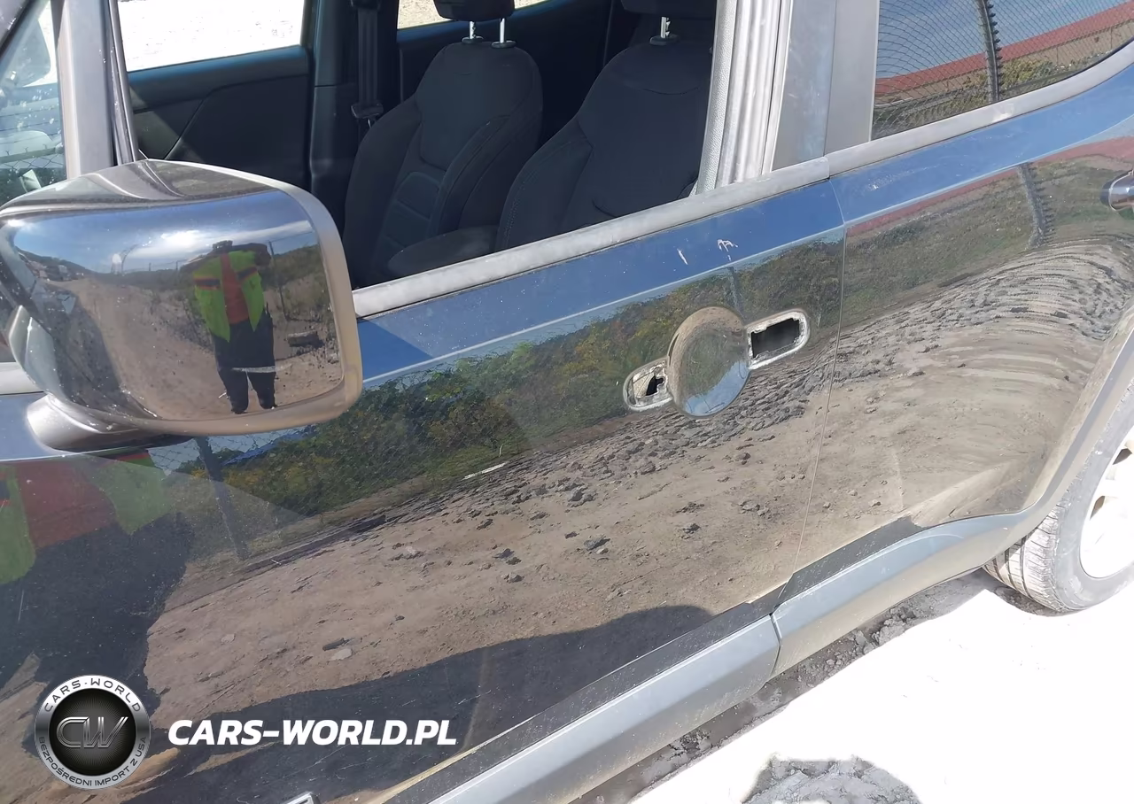 2019 Jeep Renegade Latitude 4X4 VIN:ZACNJBBB7KPK26172 - 18