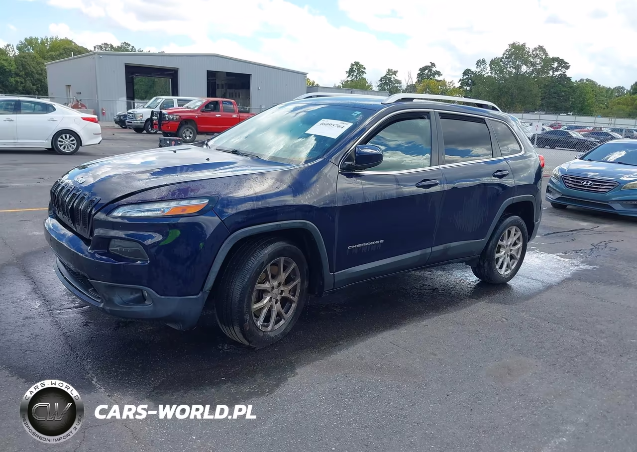 2015 Jeep Cherokee Latitude VIN:1C4PJLCB3FW721784 - 2