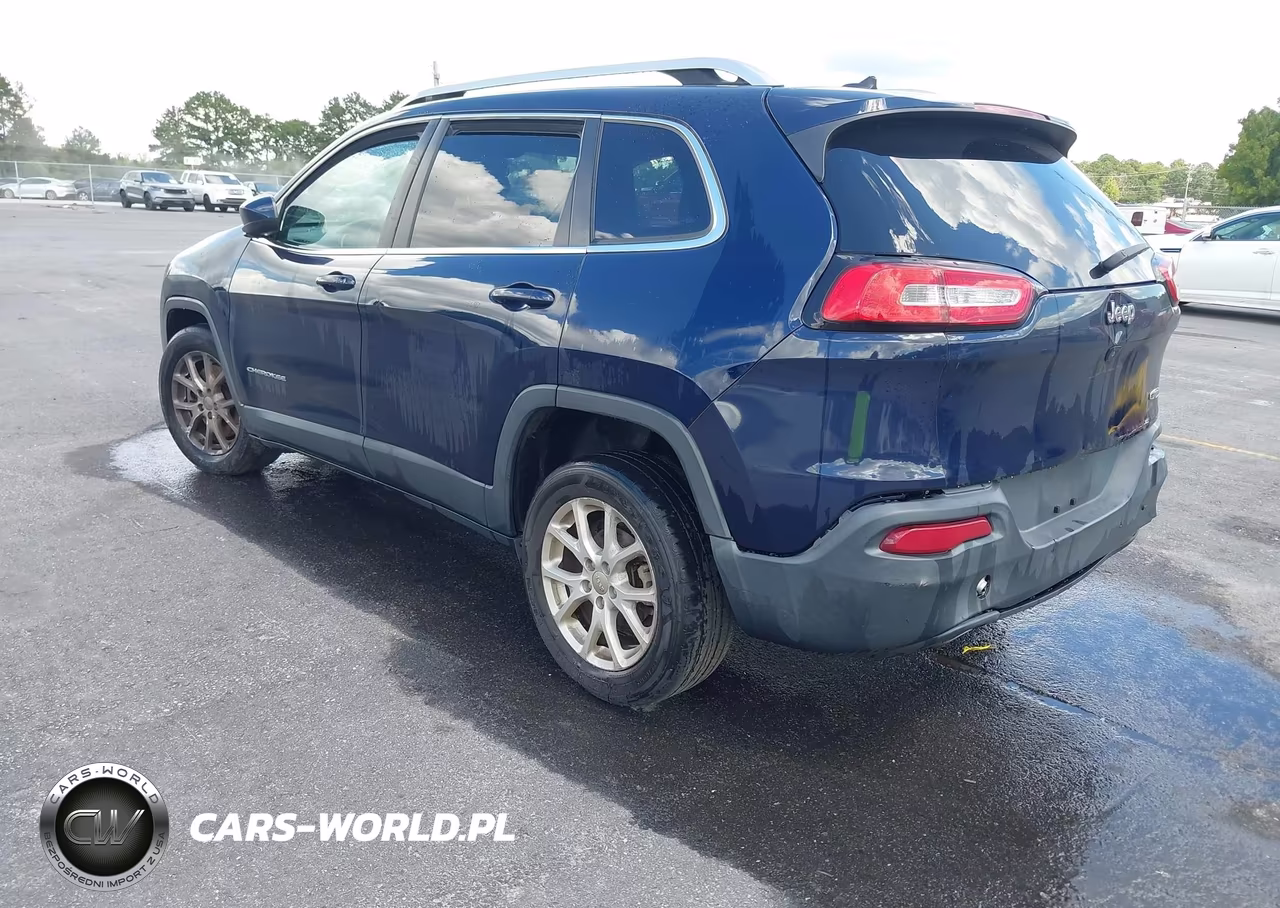 2015 Jeep Cherokee Latitude VIN:1C4PJLCB3FW721784 - 3