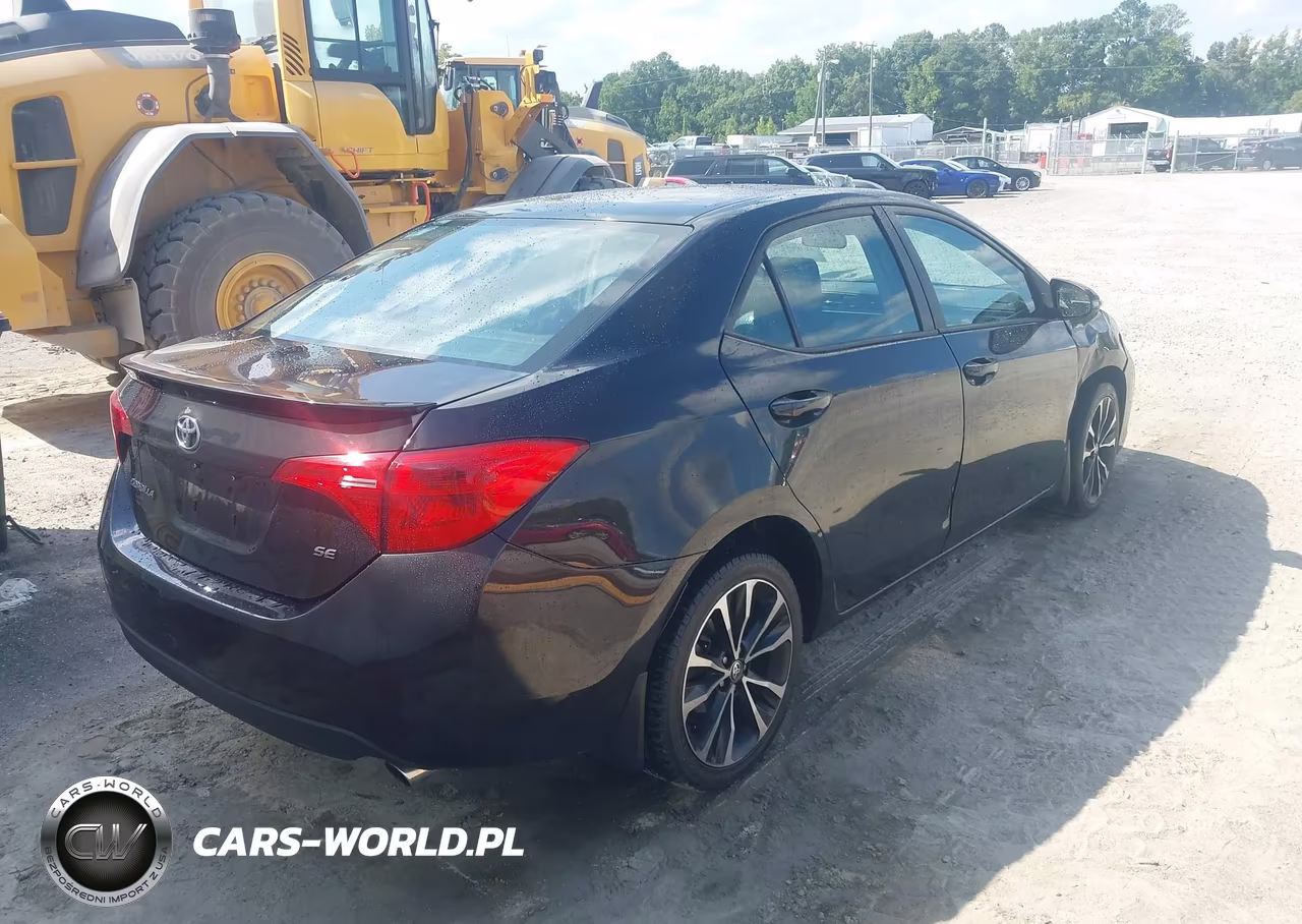 2017 Toyota Corolla Se VIN:2T1BURHE9HC811847 - 4
