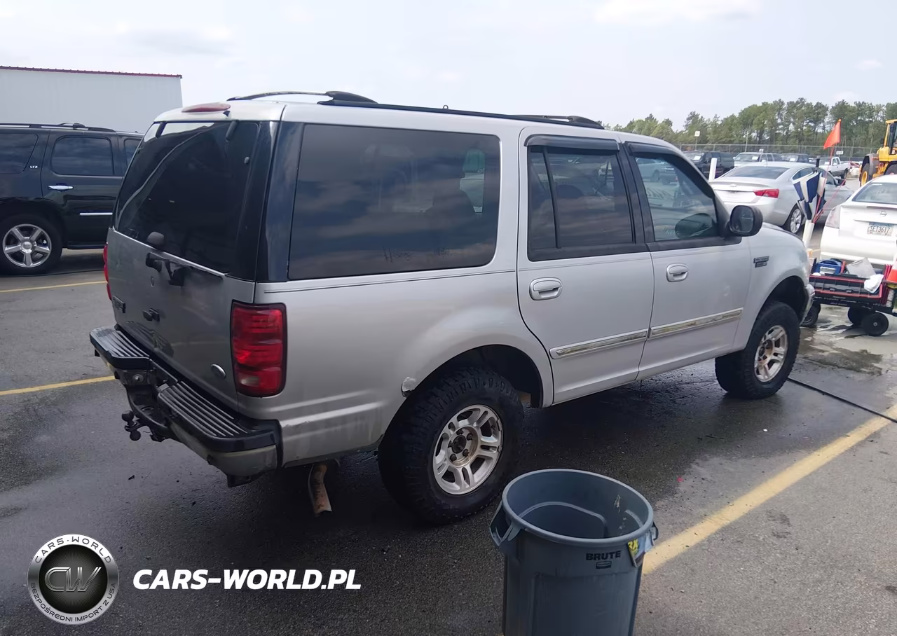 2001 Ford Expedition Xlt VIN:1FMEU16W51LA97588 - 4
