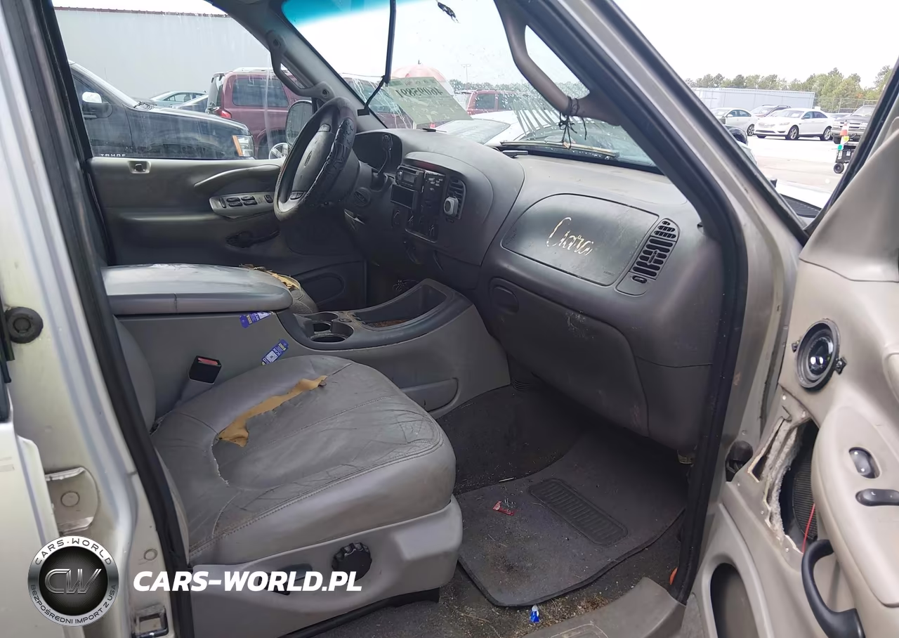 2001 Ford Expedition Xlt VIN:1FMEU16W51LA97588 - 5