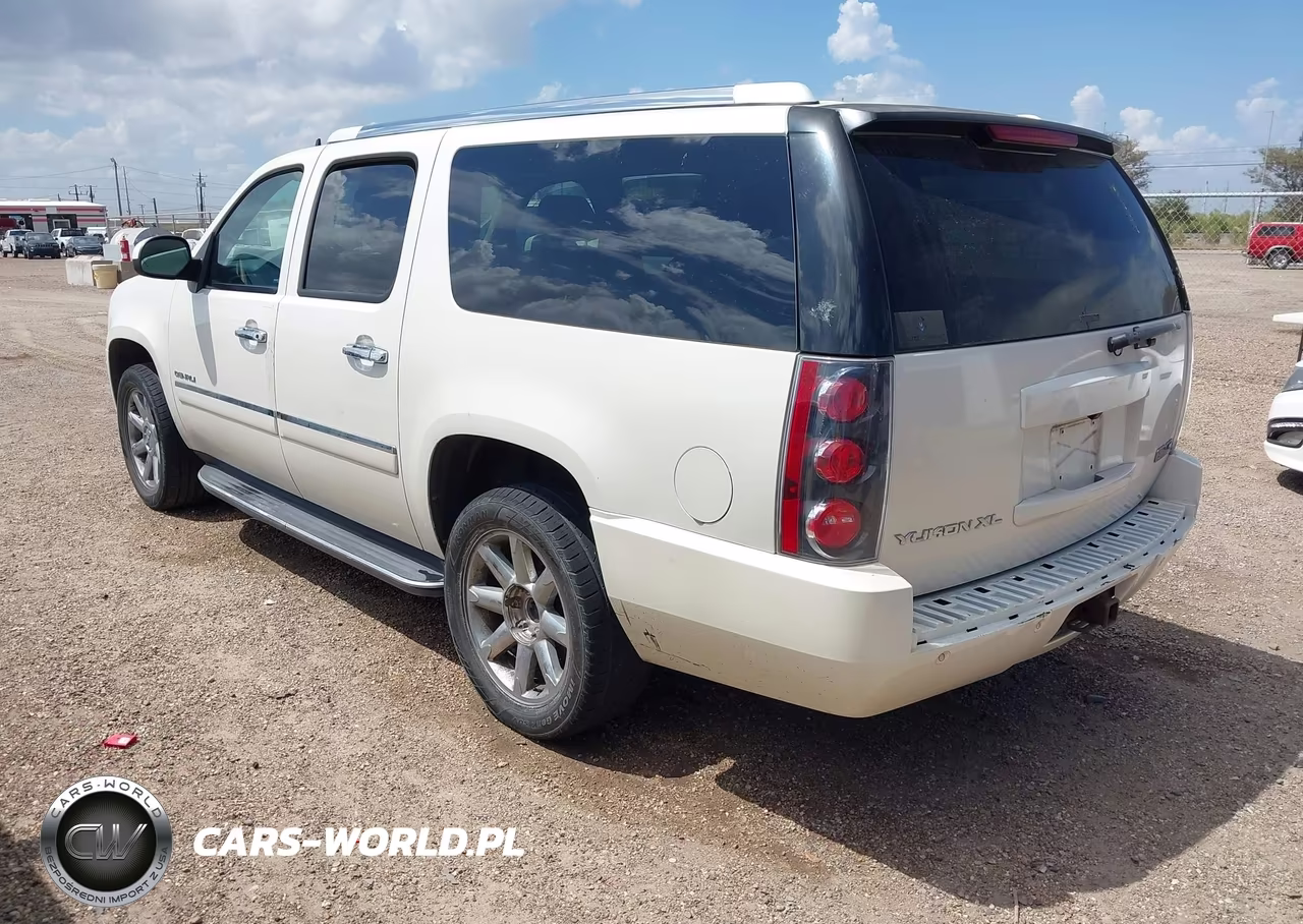 2014 GMC Yukon Xl 1500 Denali VIN:1GKS1MEF5ER223328 - 3