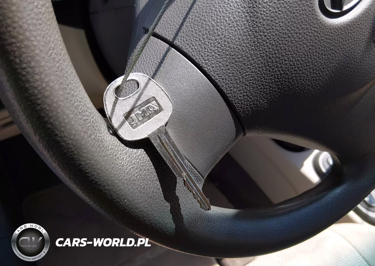 2008 Hyundai Accent Gls VIN:KMHCN46C48U240739 - 11