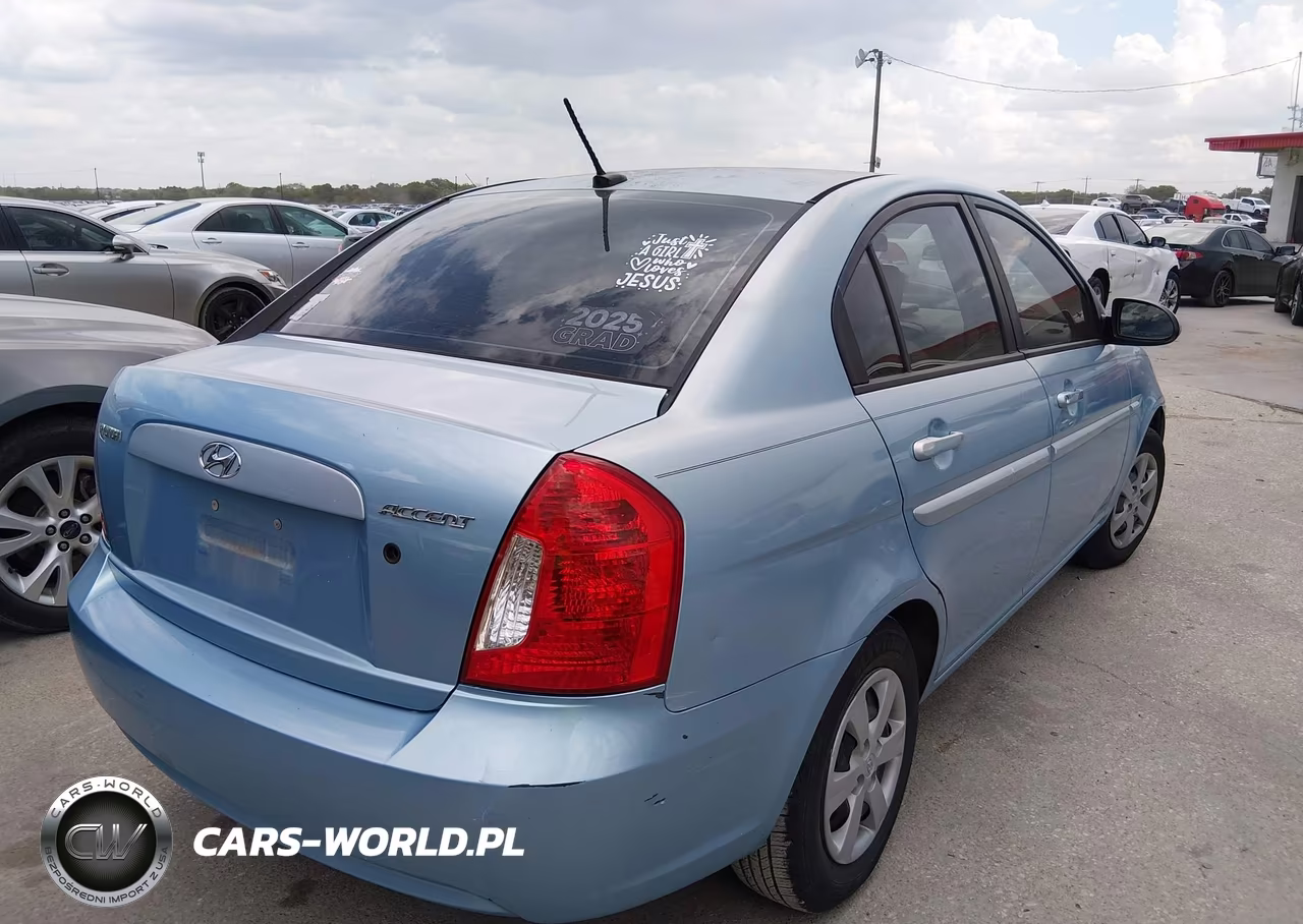 2008 Hyundai Accent Gls VIN:KMHCN46C48U240739 - 4