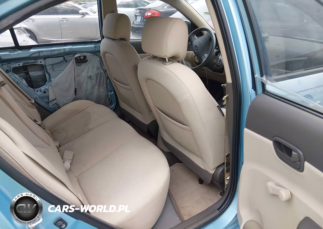 2008 Hyundai Accent Gls VIN:KMHCN46C48U240739 - 8
