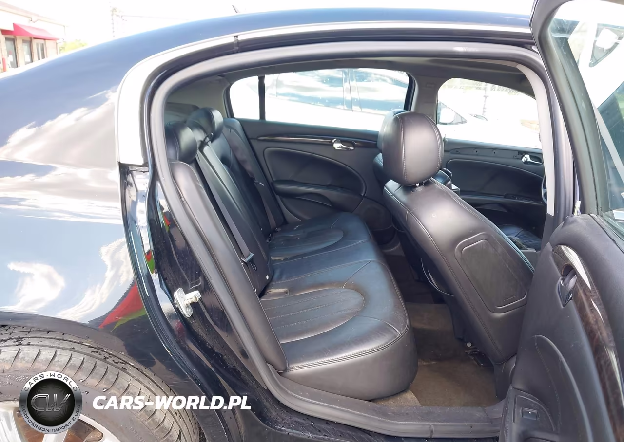 2007 Buick Lucerne Cxs VIN:1G4HE57Y07U103947 - 8