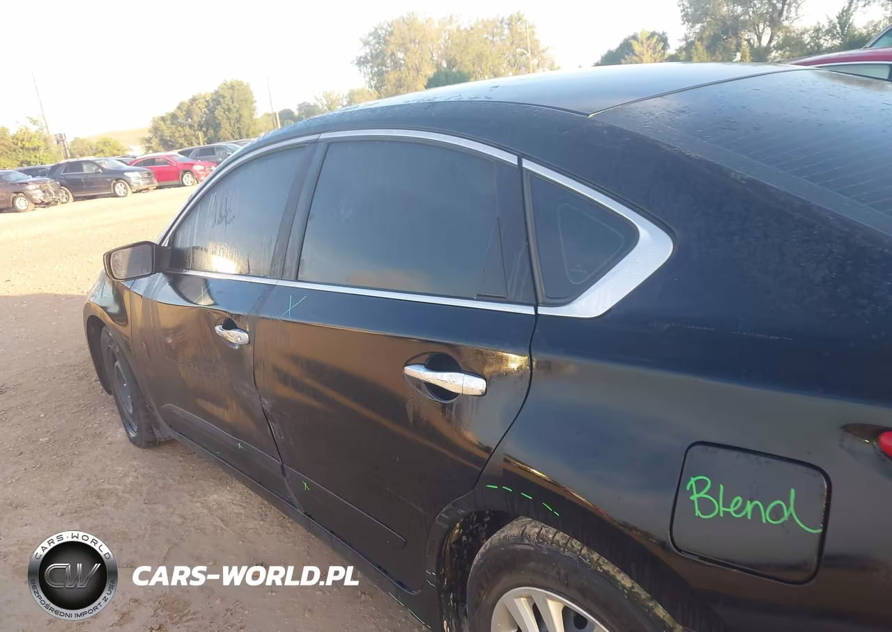 2016 Nissan Altima 2.5 S VIN:1N4AL3AP8GC111810 - 14