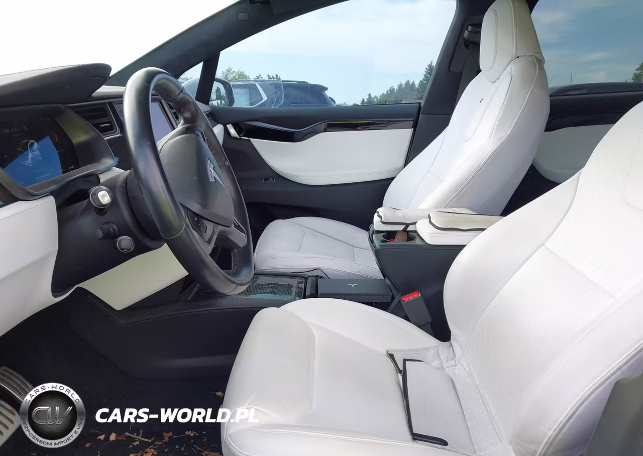 2020 Tesla Model X VIN:5YJXCDE26LF234348 - 5