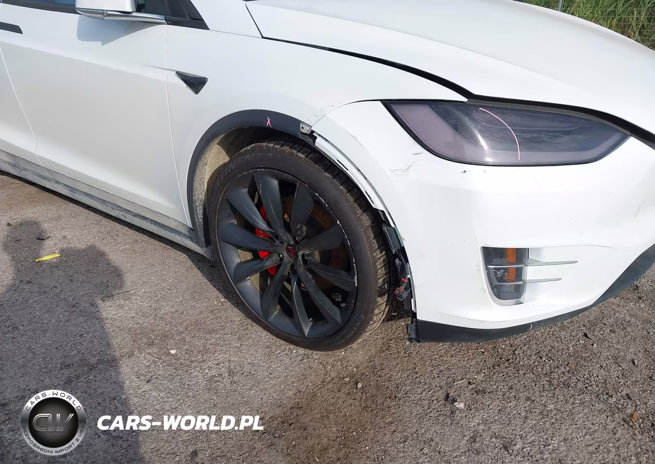 2020 Tesla Model X VIN:5YJXCDE26LF234348 - 6