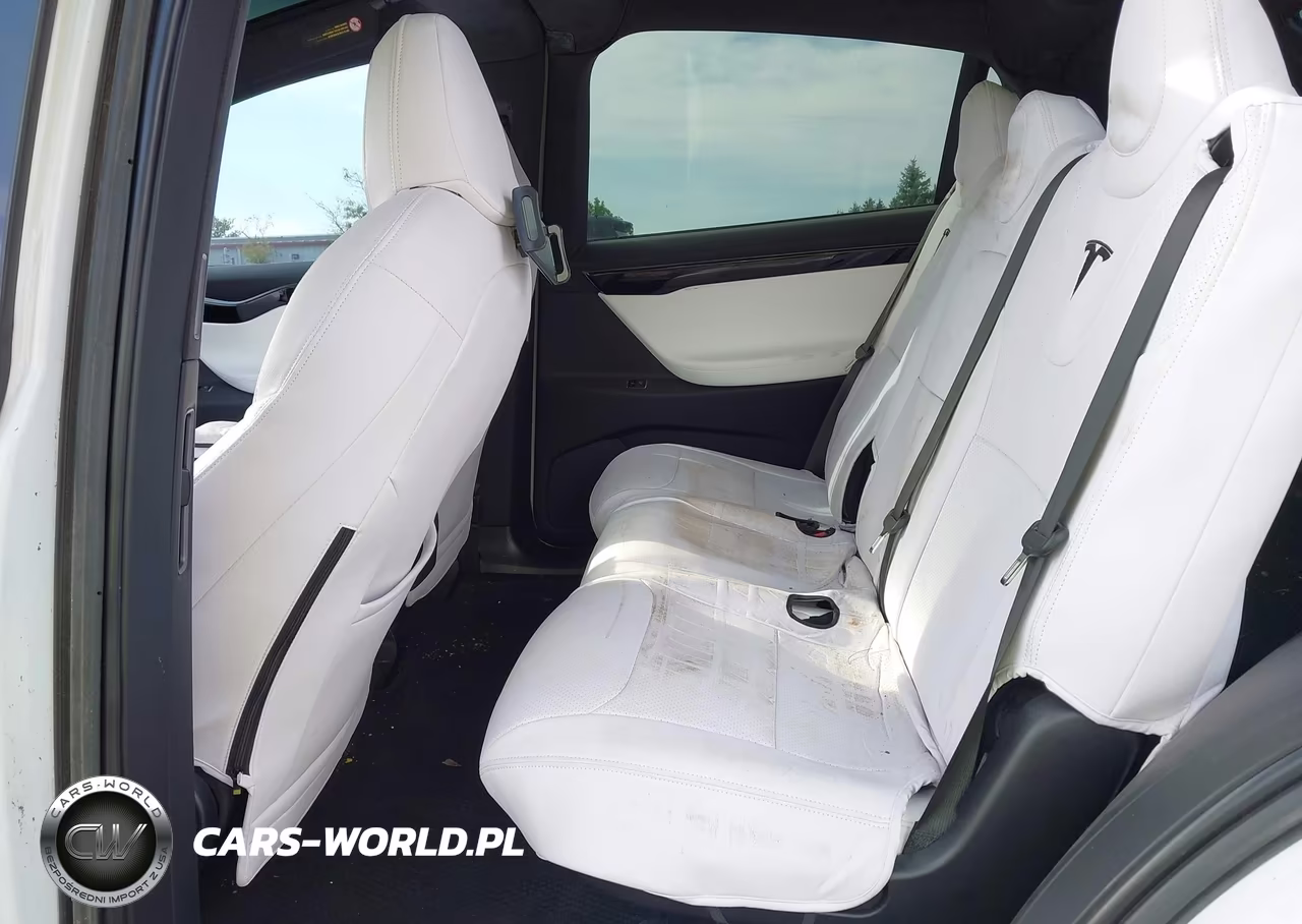 2020 Tesla Model X VIN:5YJXCDE26LF234348 - 8