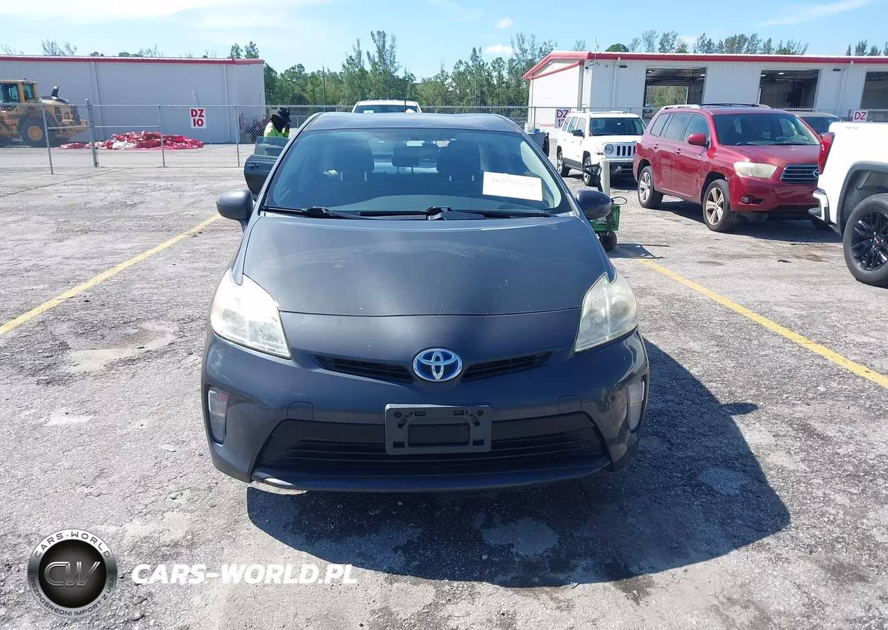 2015 Toyota Prius Two VIN:JTDKN3DU8F0441487 - 12