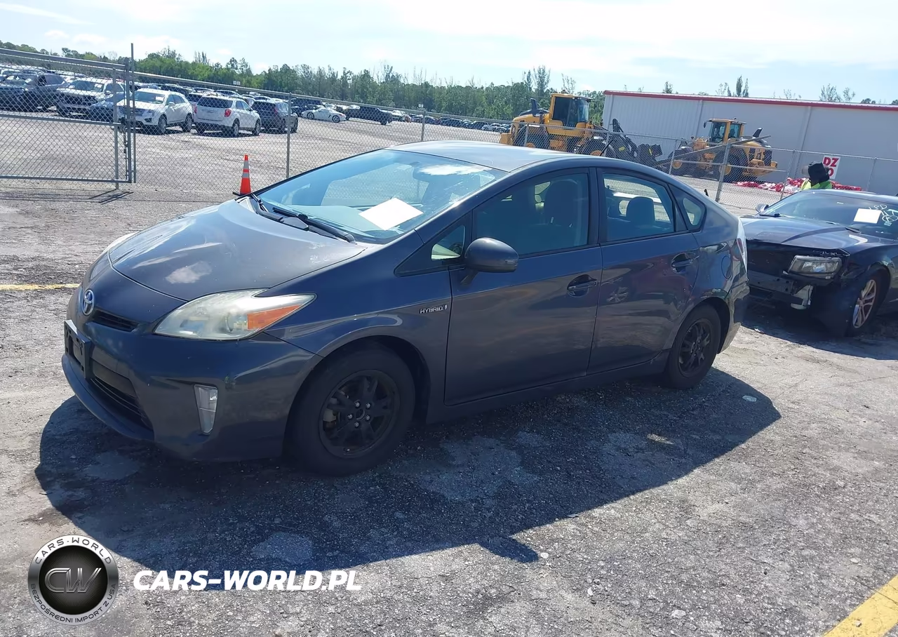 2015 Toyota Prius Two VIN:JTDKN3DU8F0441487 - 2