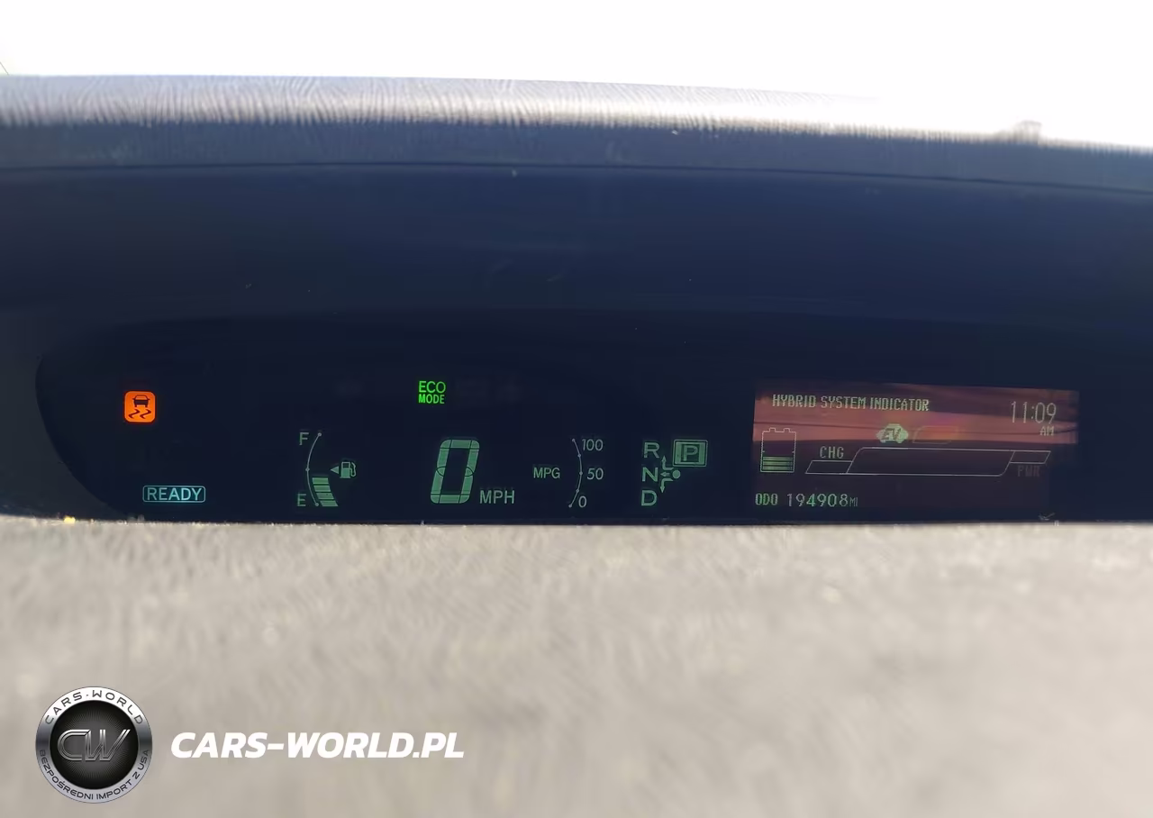 2015 Toyota Prius Two VIN:JTDKN3DU8F0441487 - 7