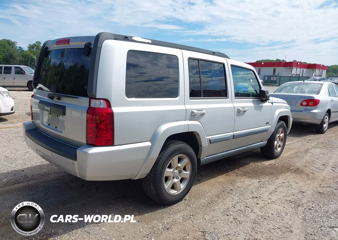 2007 Jeep Commander Sport VIN:1J8HG48P97C622234 - 4