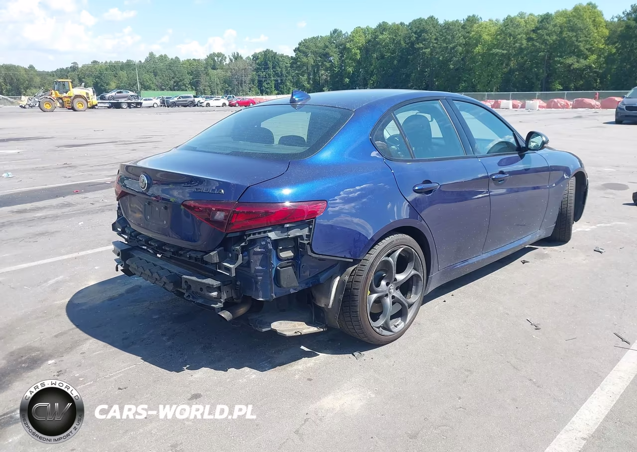 2019 Alfa Romeo Giulia Ti Sport Rwd VIN:ZARFAMBN3K7603385 - 4