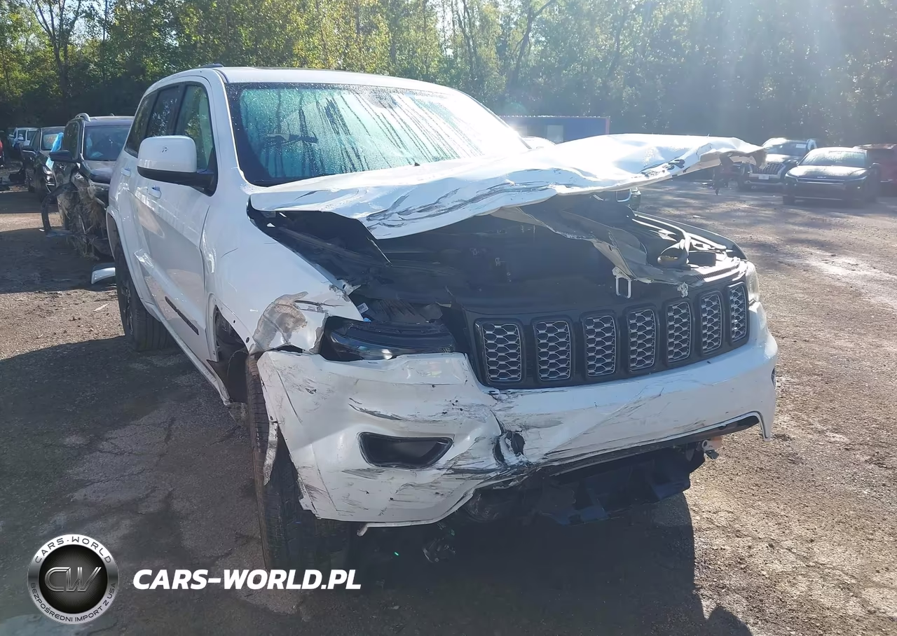 2021 Jeep Grand Cherokee Laredo X 4X4