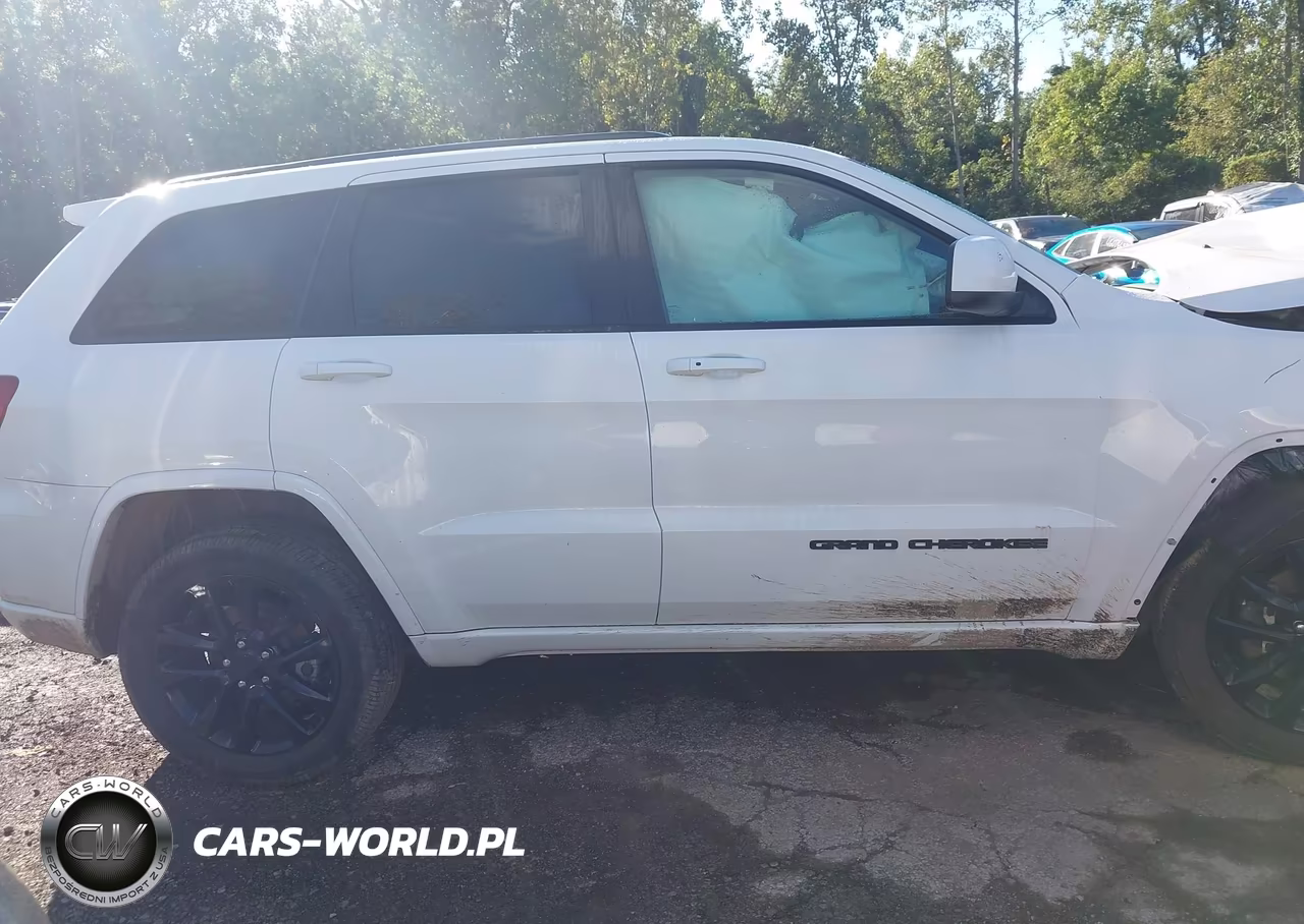 2021 Jeep Grand Cherokee Laredo X 4X4 VIN:1C4RJFAG8MC705670 - 14