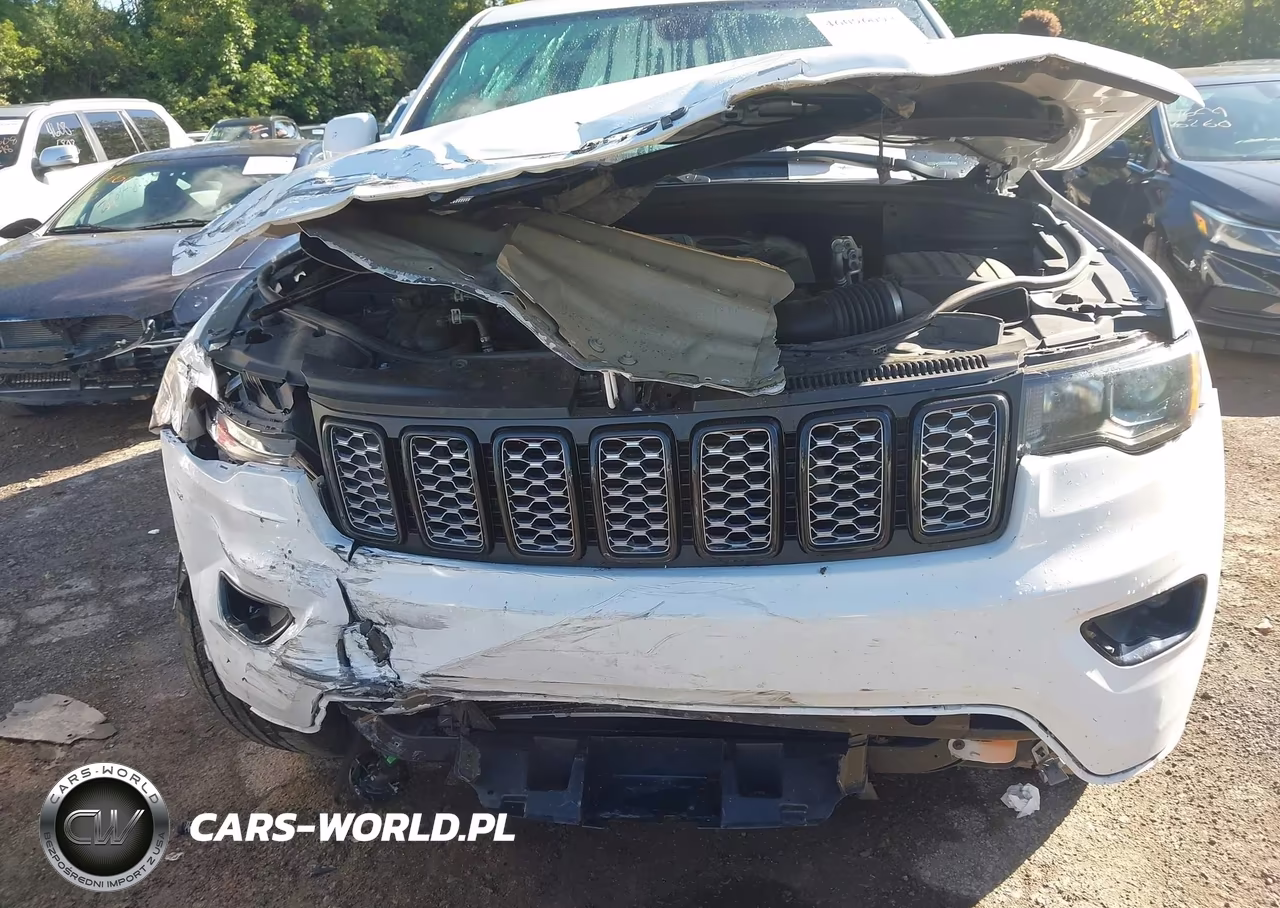 2021 Jeep Grand Cherokee Laredo X 4X4 VIN:1C4RJFAG8MC705670 - 6
