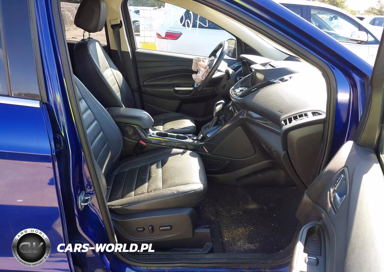 2015 Ford Escape Titanium VIN:1FMCU9J96FUC46437 - 5