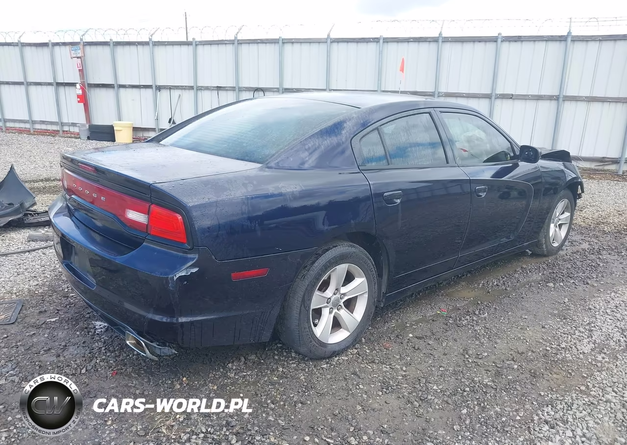 2011 Dodge Charger VIN:2B3CL3CG3BH543941 - 4