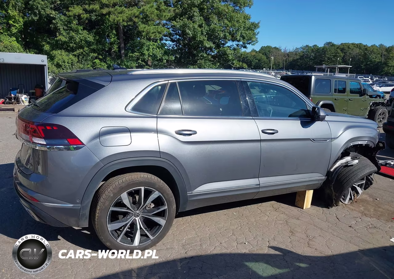 2025 Volkswagen Atlas Cross Sport 2.0T Sel Premium R-Line VIN:1V2FE2CA2SC207159 - 13