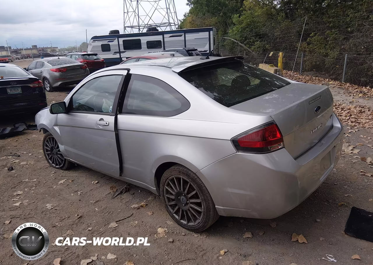 2010 Ford Focus Ses VIN:1FAHP3DN6AW106429 - 3