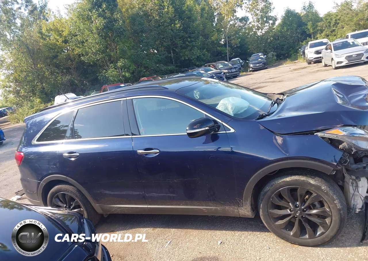 2019 Kia Sorento 3.3L S VIN:5XYPG4A52KG599217 - 14