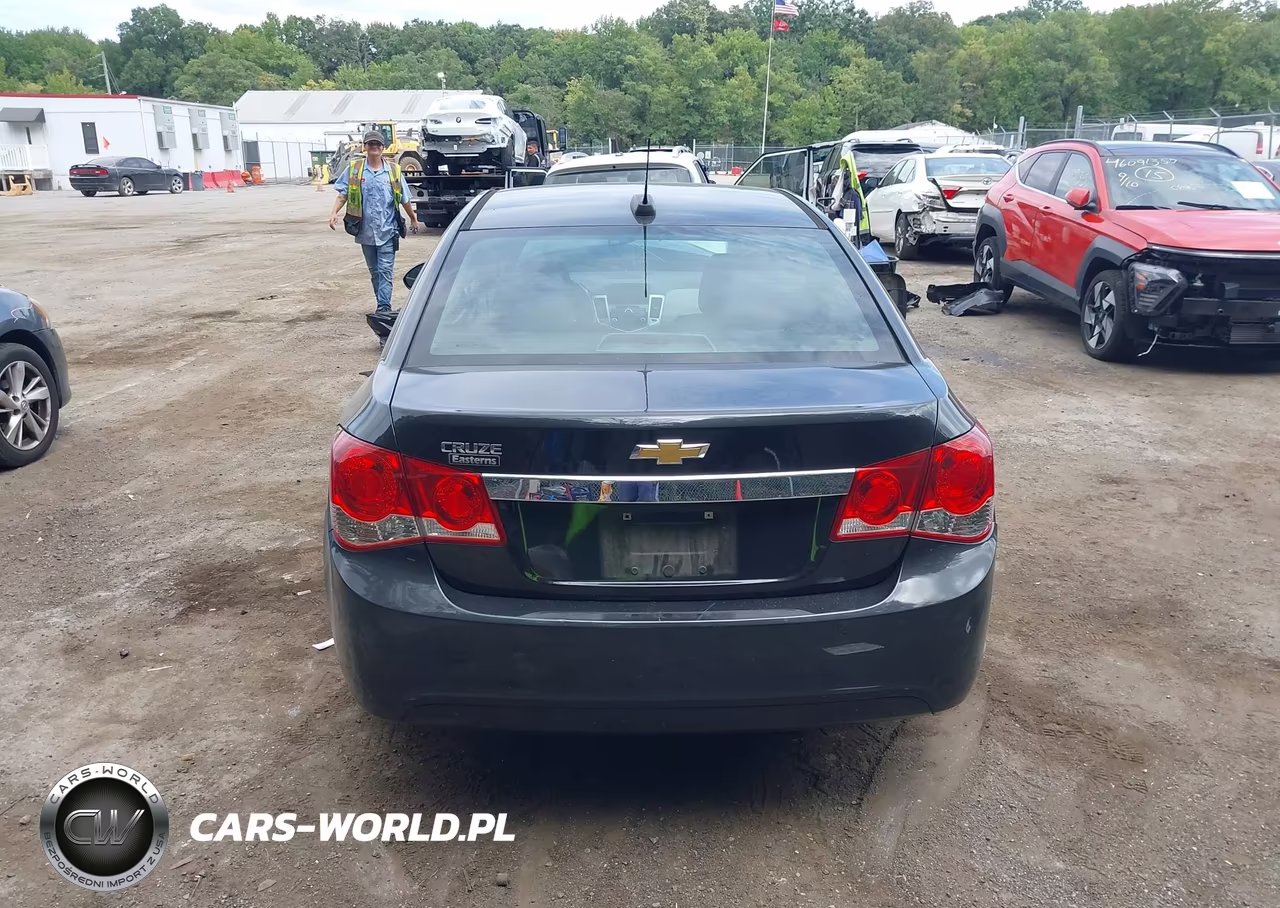 2016 Chevrolet Cruze Limited Ls Auto VIN:1G1PC5SG2G7120809 - 17