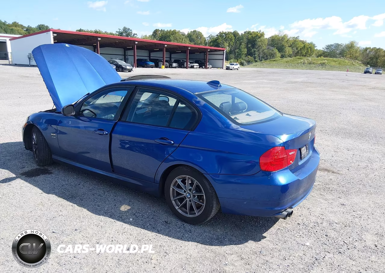 2010 BMW 328I xDrive VIN:WBAPK5C51AA650445 - 3