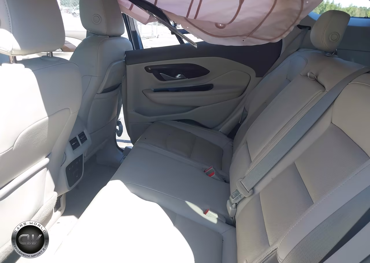 2018 GMC Terrain Denali VIN:3GKALSEX5JL193445 - 8