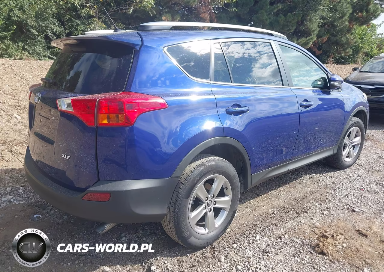 2015 Toyota Rav4 Xle VIN:2T3WFREVXFW207436 - 4