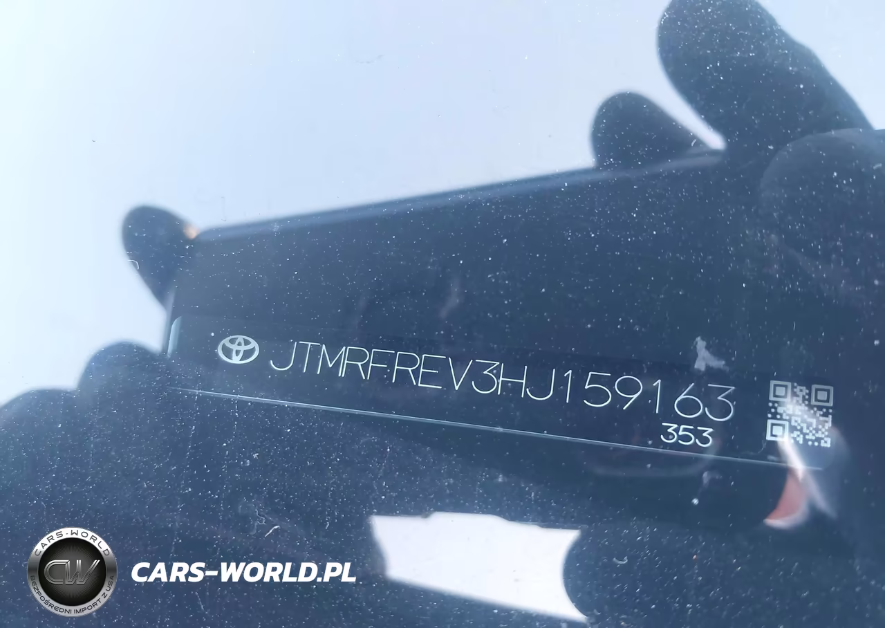 2017 Toyota Rav4 Xle VIN:JTMRFREV3HJ159163 - 17
