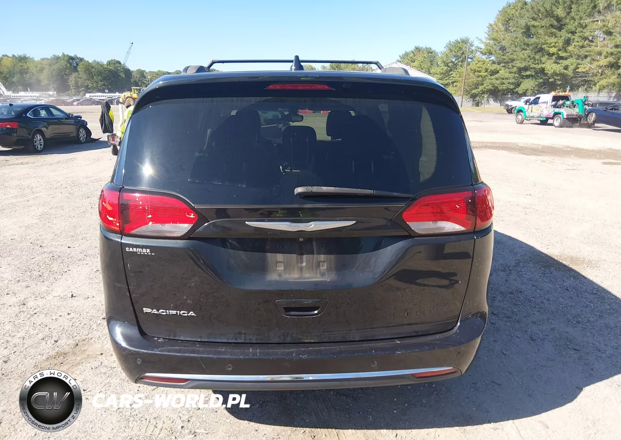 2017 Chrysler Pacifica VIN:2C4RC1BG4HR621693 - 16