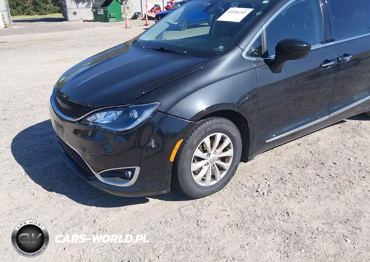 2017 Chrysler Pacifica VIN:2C4RC1BG4HR621693 - 17