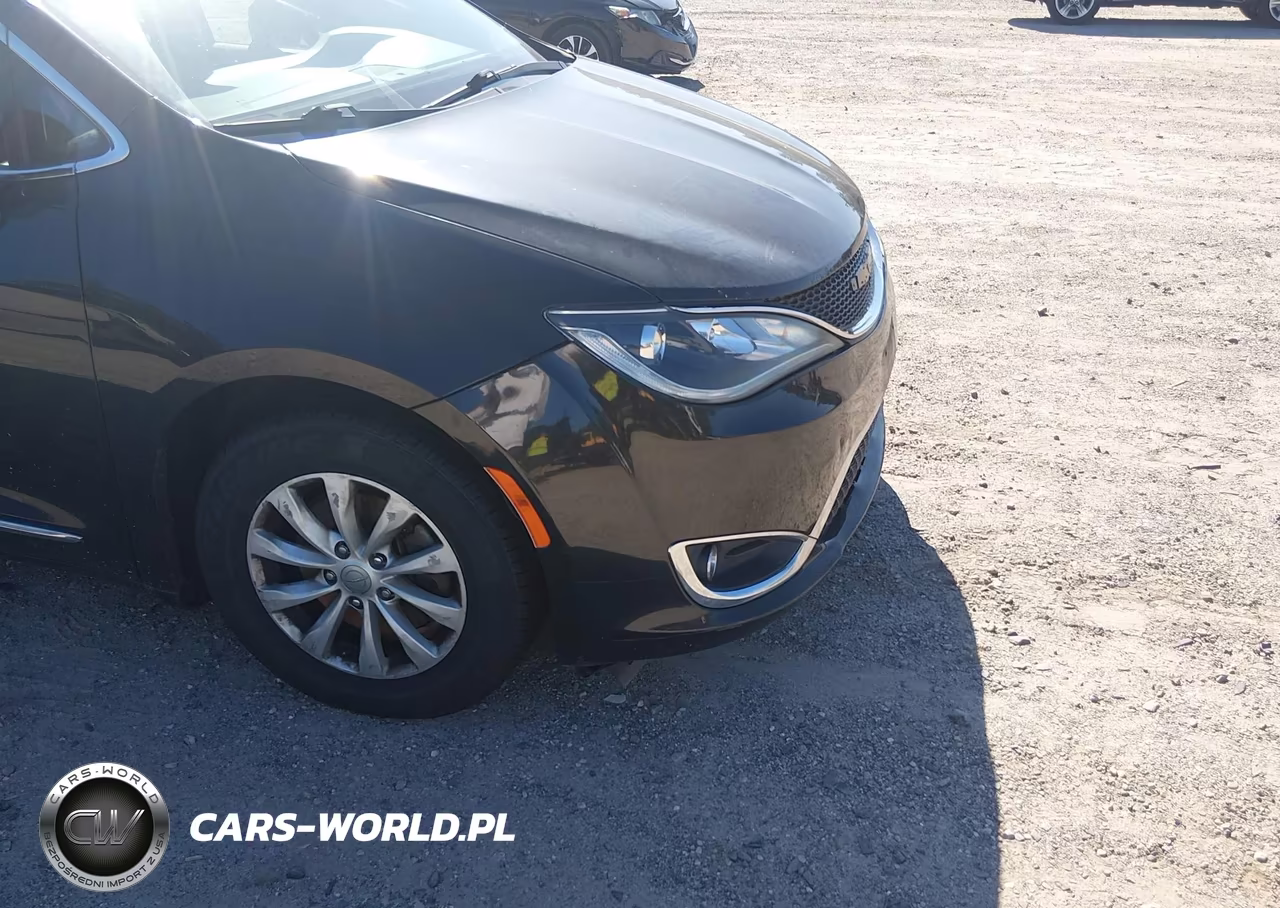 2017 Chrysler Pacifica VIN:2C4RC1BG4HR621693 - 18